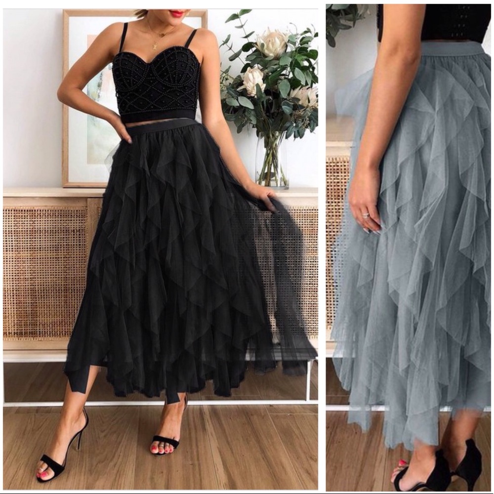 NEW Fabulous grey tulle maxi skirt